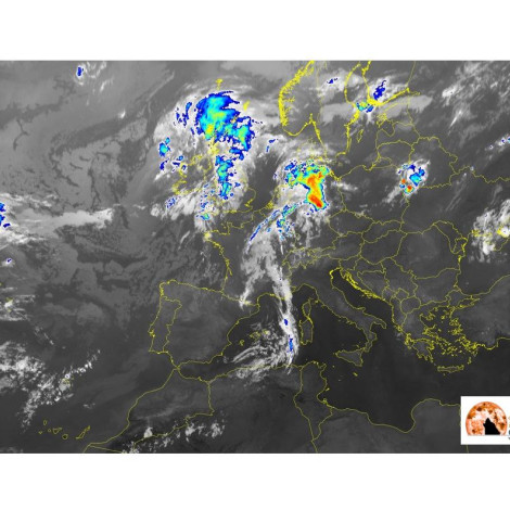 Afa, anche oggi sulla costa con +32°/+35°C e tassi elevati di umidità