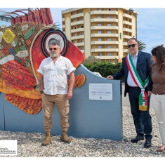 Inaugurata a Montesilvano “L’urlo del mare”, la scultura di quattro metri donata dall’artista Ravel