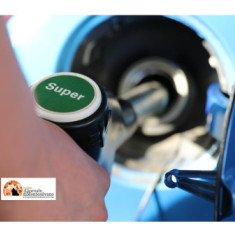 Prezzi dei carburanti in rialzo, benzina self a 2,039 euro