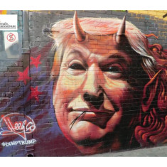 Il grande bluff di marmo: cosa si nasconde dietro il telefono rosso di Trump e Putin e il destino dell'Europa orientale