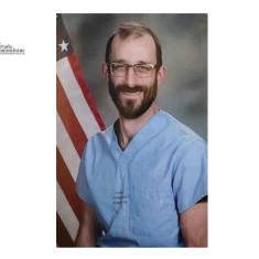 L’ombra dell’Ice su Minneapolis: la morte di Alex Pretti e il peso di una pistola fantasma