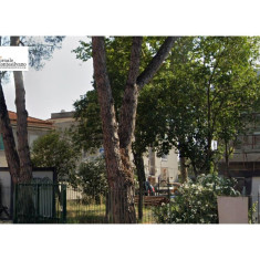 Pescara/Villa del Fuoco. Scuola Don Milani: 