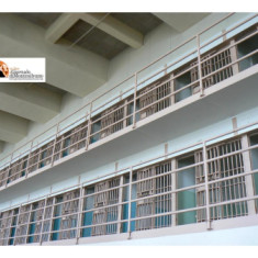 L'Aquila Istituto penale per minorenni: ammutinamento alle regole, rifiuto di rientrare nelle celle.