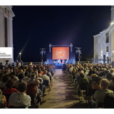Ortona. Quasi 500 persone per la IV edizione del Festival del dubbio nella Piazza del Teatro Tosti