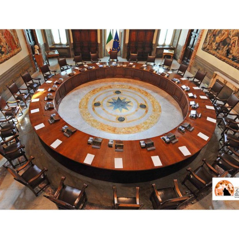 Il nodo delle preferenze e i contatti tra i vicepremier: la maggioranza al bivio della legge elettorale