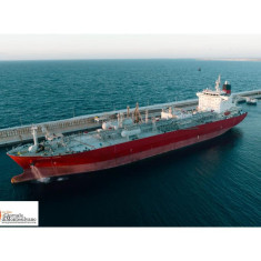 Ucraina attacca con droni petroliere e obiettivi energetici russi.
