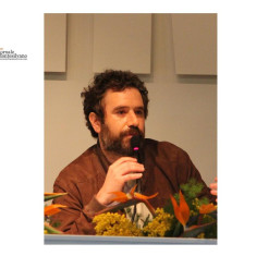 Tommaso Paradiso in concerto allo Stadio del Mare il 16 luglio