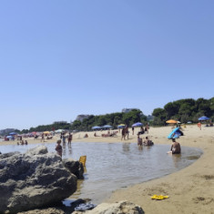 Montesilvano, sequestrato chiosco bar sul lungomare