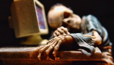 Giappone. “Stress lavorativo”. Gogna mediatica contro il karoshi, lavoro fino alla morte