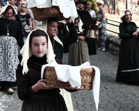 Corteo nunziale della Dodda a Villetta Barrea