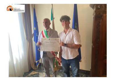 Pescara, 22enne salva un uomo colto da arresto cardiaco in mare. Oggi premiato in Municipio.