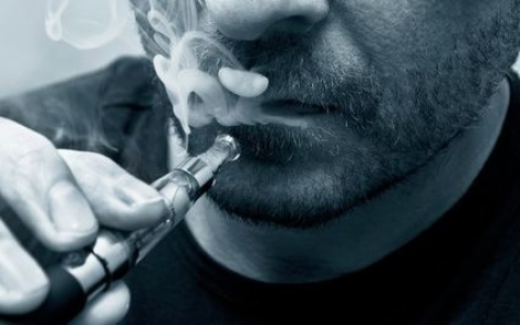 Thailandia, le sigarette elettroniche sono illegali: si rischiano 5 anni di detenzione