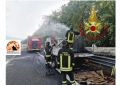 Incendio autocarro sulla A25