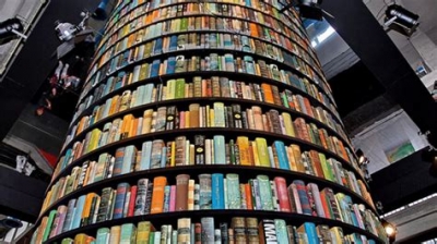 Torino, Salone del libro, indagato Fassino e Assessore Parigi