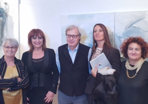Sgarbi a Pescara per “L'Arte al Femminile nel mondo liquido”