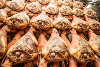 Tornareccio, arnie aperte e mercatino di Natale con artigianato e hobbysti