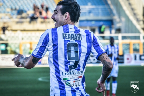 Esulta il bomber Ferrari, giunto a quota 13 gol stagionali