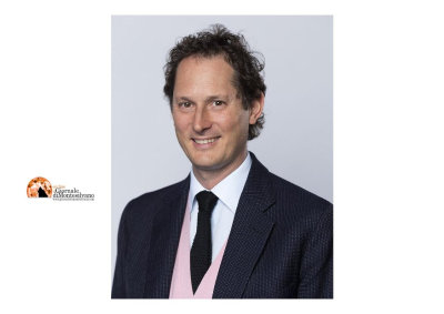 Elkann e il turbocalitalismo: vendite, profitti e il prezzo dell’editoria e dell’industria