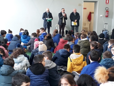 Tocco, De Vincentiis e Petra nelle scuole
