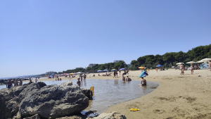 Montesilvano, sequestrato chiosco bar sul lungomare