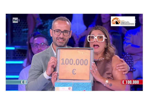 Ortona festeggia Tatiana Pace per i 100mila euro in gettoni d'oro a "Affari Tuoi"