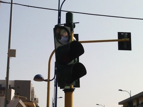semaforo angolo corso Umberto e viale Abruzzo