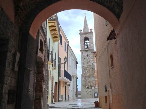 Torano Nuovo,  "Pepe si tagli lo stipendio per sistemare strada di Villa Bizzarri".