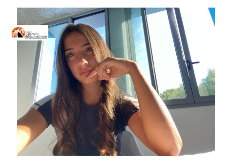 Lara Pavone, Disabile a chi? è anche una canzone.