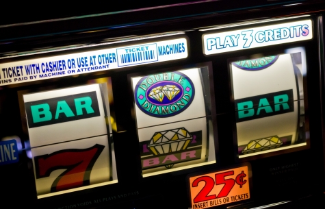 Slot taroccate, gabbati fisco e giocatori