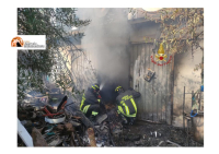 Pescara, incendio in rimessa agricola, proprietario ustionato