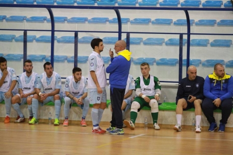 Allenatore Ricci con la squadra