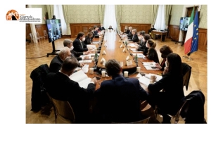 Nuove disposizioni del Governo. Più apertura: Green pass illimitato per terza dose e limitazioni DAD.