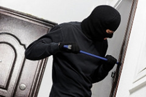 Giulianova, furto in abitazione, arrestato 44enne. Comandante Calore, "importante la collaborazione dei cittadini"
