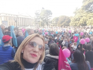 Utero in affitto.  Noi per la famiglia, bambini "NO a trascrizione all'anagrafe"