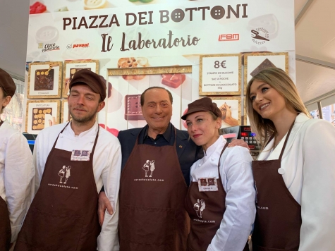 dal profilo di Berlusconi