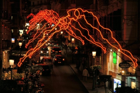 Luci d’artista” in via delle Caserme: domani l’accensione di “Noi”