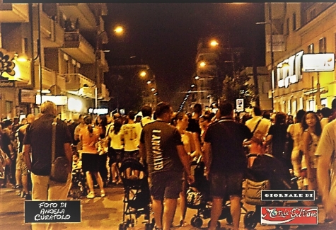 Montesilvano, Clown, trapezisti, giocolieri, acrobati. Notte bianca in città