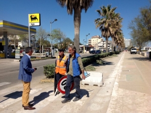 Montesilvano, potature siepi area Grandi alberghi e restyling campaetto via Spagna