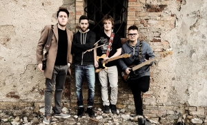 Metanoia contro raccomandazioni con “Aiuto”