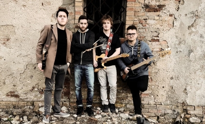 Metanoia contro raccomandazioni con “Aiuto”