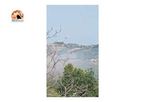 Incendio a Cappelle sul Tavo su una collina. Intervento immediato Canadian