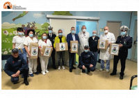 Montesilvano, i doni della Polizia Locale al reparto di Chirurgia Pediatrica