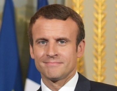 Macron: "Rischio guerra civile in Europa"