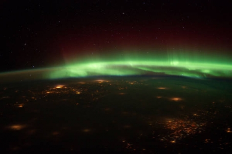 Tempesta magnetica sulla Terra: blackout a telefoni cellulari e GPS.