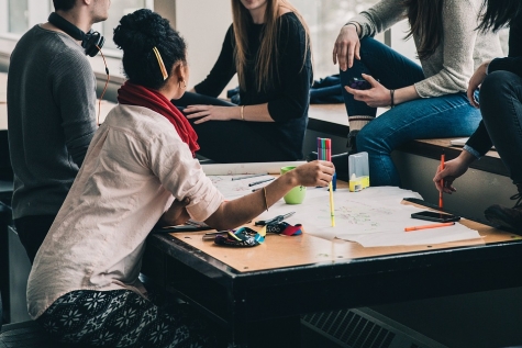 Crisi scoraggia iscrizione all'Università, soprattutto al Sud.