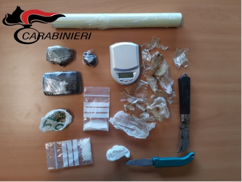 il materiale sequestrato