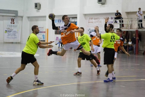 Pallamano Serie A2 maschile. Pharmapiù Sport Città Sant’Angelo batte il Putignano