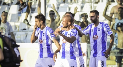 Benali esulta dopo il gol
