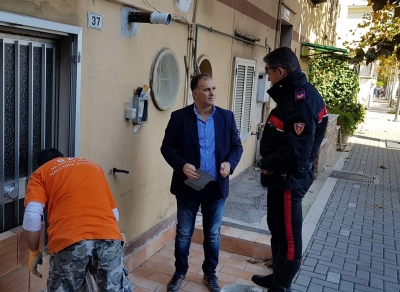Montesilvano/casa popolare. Murata dopo occupazione abusiva