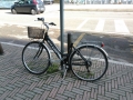 Una bici rimasta con sella alla bersagliera